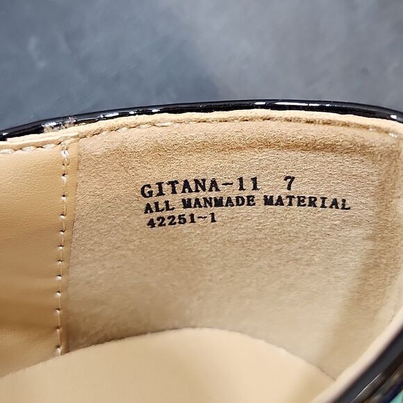 BRAND NEW BAMBOO GITANA ROUND TOE MARY-JANE STYLE FLAT SHOES - Picture 14 of 16